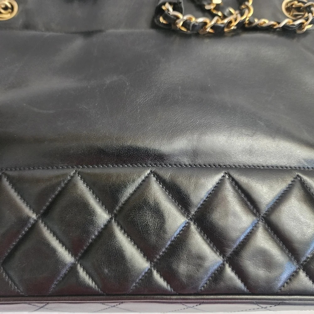 CHANEL Black Quilted Leather Tote - Picture 13 of 16